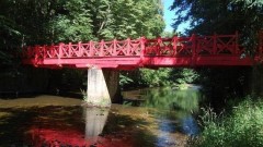 Červený most v Babiččině údolí letos Lesy ČR rozeberou a zase postaví